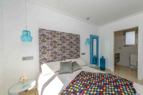 Villa till salu i Campoamor, Alicante, Spanien 3 sovrum, 140 kvm. Nr. 42413 - foto 8