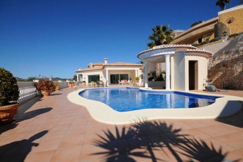 Villa till salu i Moraira, Alicante, Spanien 5 sovrum, 566 kvm. Nr. 44284 - foto 2