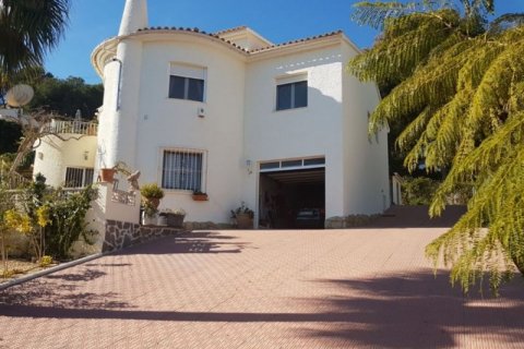 Villa till salu i La Nucia, Alicante, Spanien 4 sovrum, 300 kvm. Nr. 45421 - foto 2