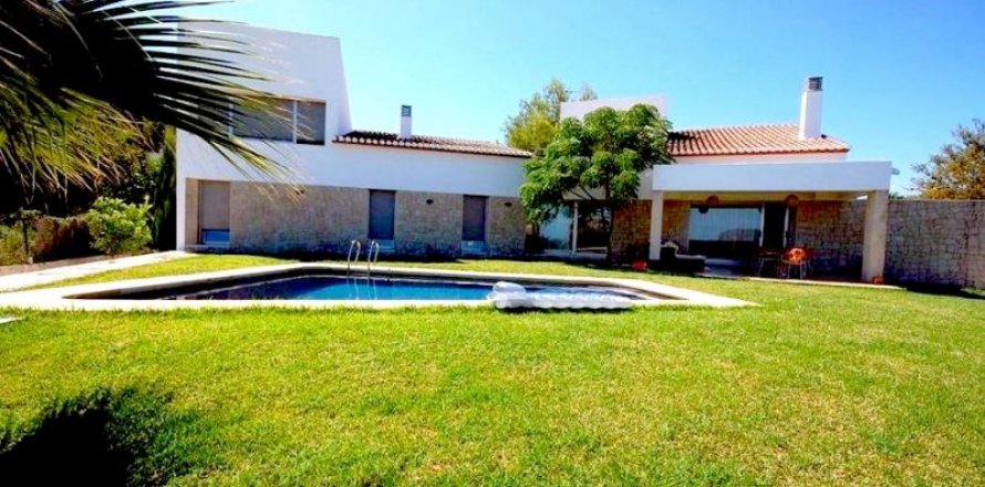 Villa i Javea, Alicante, Spanien 4 sovrum, 204 kvm. Nr. 43627