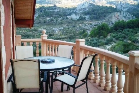 Villa till salu i La Nucia, Alicante, Spanien 5 sovrum, 350 kvm. Nr. 45409 - foto 5