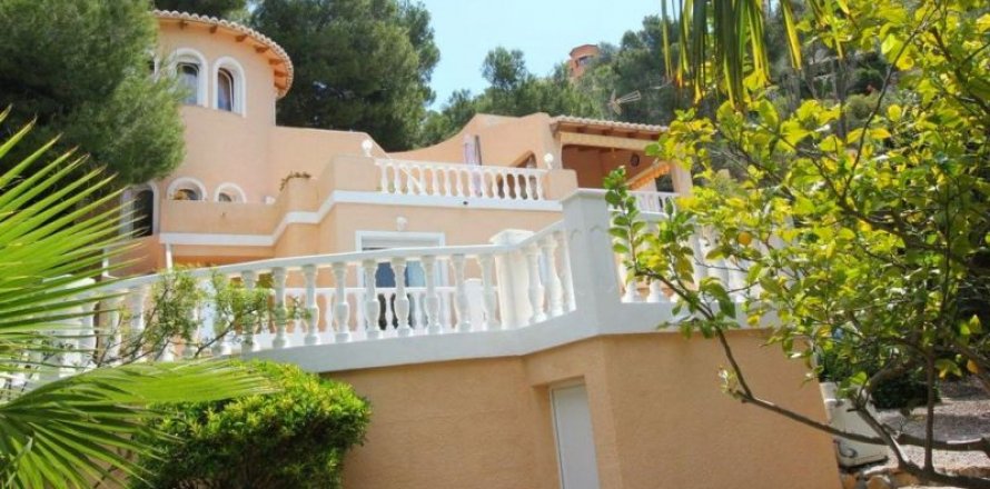Villa i Altea, Alicante, Spanien 5 sovrum, 212 kvm. Nr. 41693