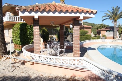 Villa till salu i La Nucia, Alicante, Spanien 2 sovrum, 253 kvm. Nr. 43684 - foto 5