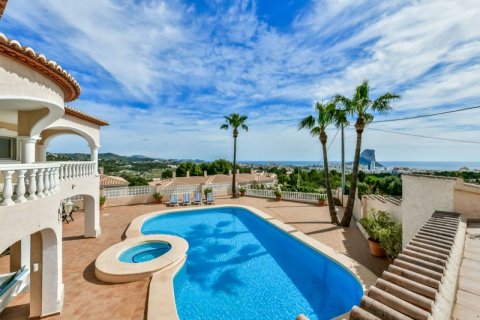 Villa till salu i Calpe, Alicante, Spanien 6 sovrum, 415 kvm. Nr. 42195 - foto 3