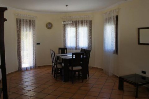 Villa till salu i Calpe, Alicante, Spanien 3 sovrum, 266 kvm. Nr. 45204 - foto 2