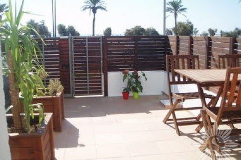 Villa till salu i Roses, Girona, Spanien 3 sovrum, 200 kvm. Nr. 41407 - foto 5