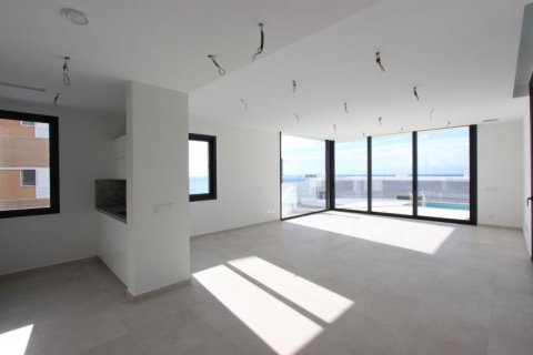 Radhus till salu Calpe, Alicante, Spanien 4 sovrum, 476 kvm. Nr. 42355 - foto 8