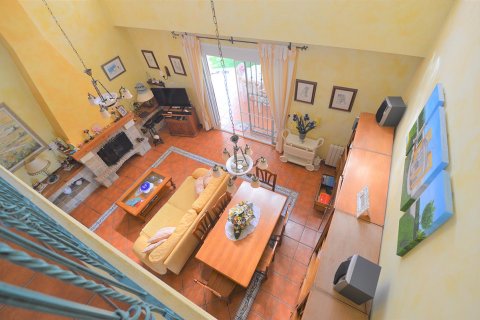 Villa till salu Punta Prima, Alicante, Spanien 4 sovrum, 290 kvm. Nr. 46734 - foto 9