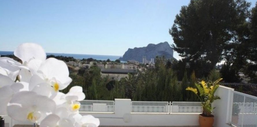Villa i Calpe, Alicante, Spanien 7 sovrum, 240 kvm. Nr. 44809