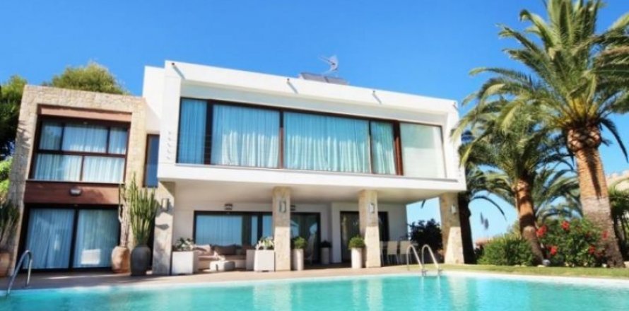 Villa i Javea, Alicante, Spanien 6 sovrum, 542 kvm. Nr. 44363