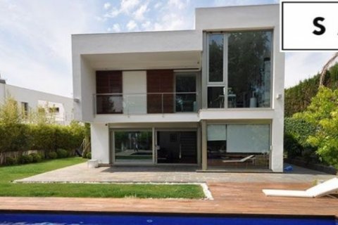 Villa till salu Valencia, Spanien 3 sovrum, 252 kvm. Nr. 45256 - foto 1
