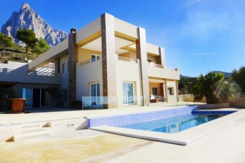 Villa till salu i Finestrat, Alicante, Spanien 4 sovrum, 680 kvm. Nr. 45291 - foto 1