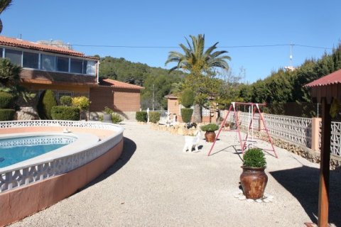 Villa till salu i La Nucia, Alicante, Spanien 2 sovrum, 253 kvm. Nr. 43684 - foto 4