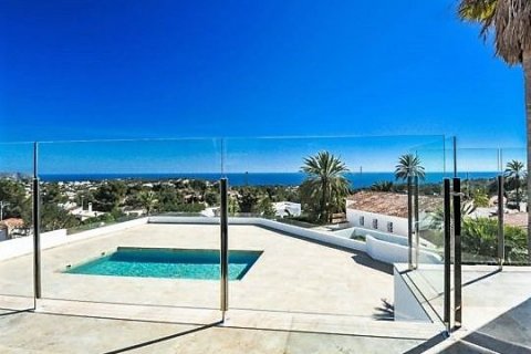 Villa till salu i Moraira, Alicante, Spanien 4 sovrum, 556 kvm. Nr. 43612 - foto 2