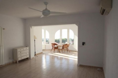 Villa till salu i Calpe, Alicante, Spanien 5 sovrum, 220 kvm. Nr. 45641 - foto 7