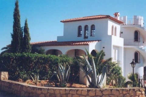 Villa till salu i La Nucia, Alicante, Spanien 3 sovrum, 310 kvm. Nr. 44531 - foto 4