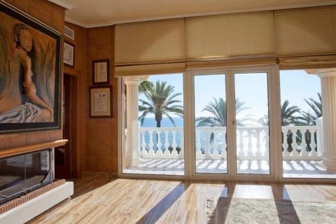 Villa till salu Alicante, Spanien 5 sovrum, 1.01 kvm. Nr. 46037 - foto 9