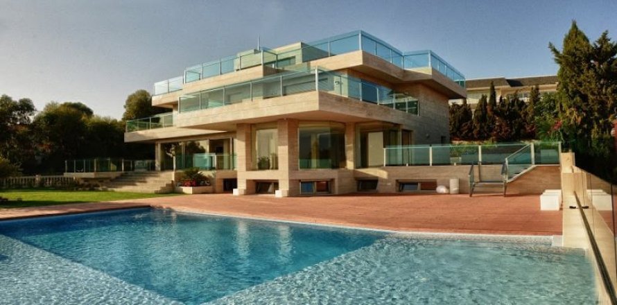 Villa i Alicante, Spanien 7 sovrum, 700 kvm. Nr. 43636