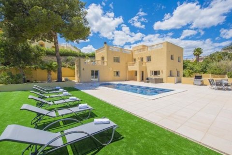 Villa till salu i Calpe, Alicante, Spanien 4 sovrum, 275 kvm. Nr. 45455 - foto 5