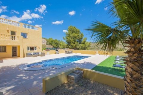 Villa till salu i Calpe, Alicante, Spanien 4 sovrum, 275 kvm. Nr. 45455 - foto 6