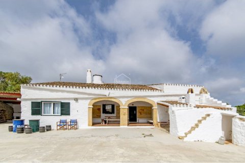 Hus till salu i Alaior, Menorca, Spanien 6 sovrum, 470 kvm. Nr. 47708 - foto 4