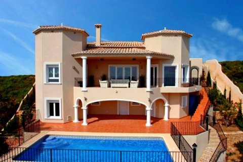Villa till salu i Cumbre Del Sol, Alicante, Spanien 3 sovrum, 362 kvm. Nr. 44371 - foto 1