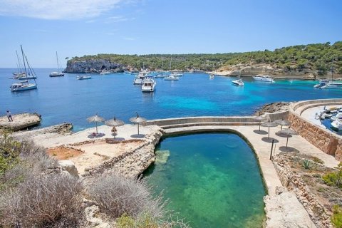 Villa till salu Sol De Mallorca, Mallorca, Spanien 6 sovrum, 307 kvm. Nr. 44969 - foto 4
