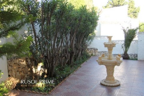 Villa till salu i Calpe, Alicante, Spanien 4 sovrum, 200 kvm. Nr. 46749 - foto 5