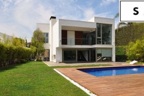 Villa till salu Valencia, Spanien 3 sovrum, 252 kvm. Nr. 45256 - foto 2