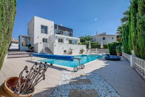 Villa till salu i Moraira, Alicante, Spanien 5 sovrum, 234 kvm. Nr. 43738 - foto 1