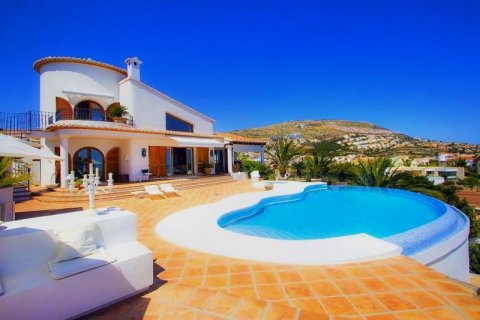 Villa till salu i Cumbre Del Sol, Alicante, Spanien 3 sovrum, 310 kvm. Nr. 44939 - foto 4