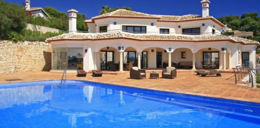Villa i Javea, Alicante, Spanien 5 sovrum, 720 kvm. Nr. 45748