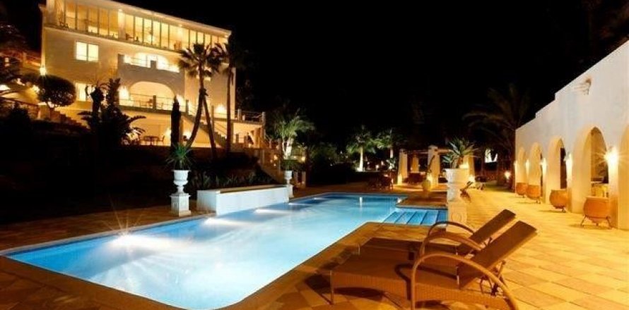 Hotell i Alfaz del Pi, Alicante, Spanien 6 sovrum, 800 kvm. Nr. 45089