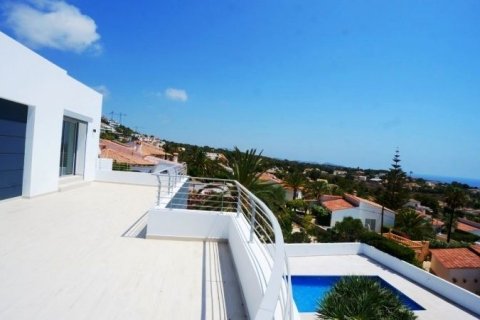 Villa till salu i Calpe, Alicante, Spanien 4 sovrum, 240 kvm. Nr. 44309 - foto 3