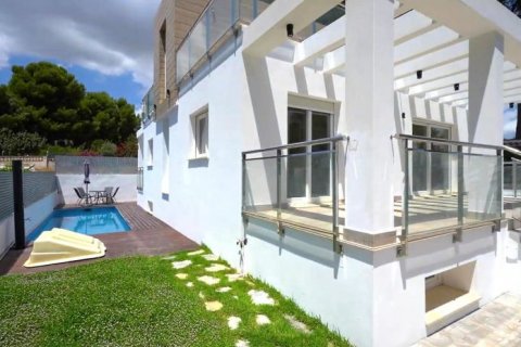 Villa till salu i La Nucia, Alicante, Spanien 3 sovrum, 220 kvm. Nr. 43409 - foto 3