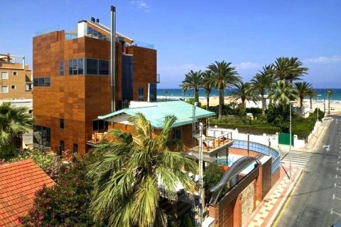 Villa till salu Alicante, Spanien 6 sovrum, 1 kvm. Nr. 45211 - foto 1
