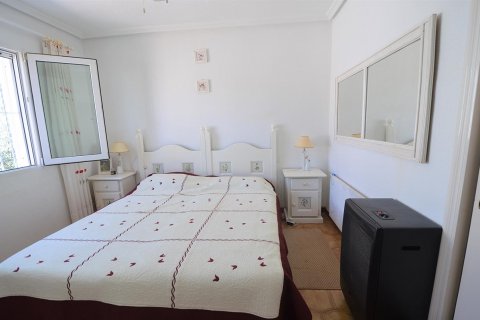 Villa till salu i La Zenia, Alicante, Spanien 3 sovrum, 150 kvm. Nr. 47888 - foto 10