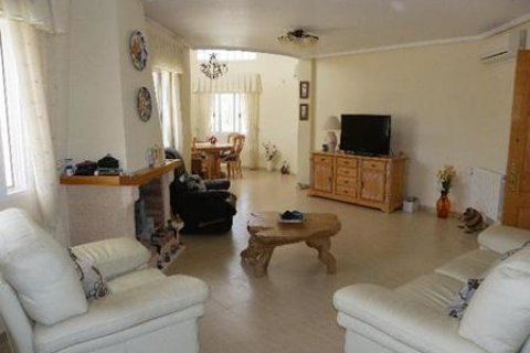 Villa till salu Murcia, Spanien 3 sovrum, 135 kvm. Nr. 50320 - foto 2