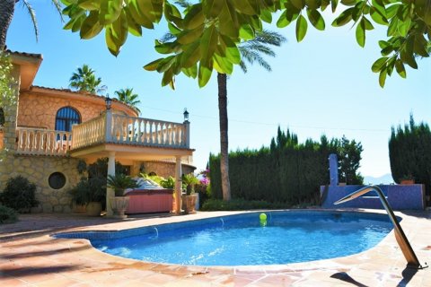 Villa till salu i La Nucia, Alicante, Spanien 6 sovrum, 450 kvm. Nr. 50310 - foto 5