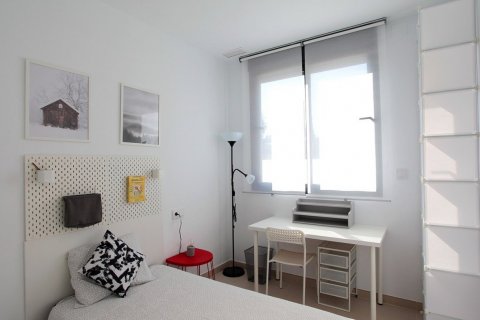 Villa till salu El Campello, Alicante, Spanien 4 sovrum, 390 kvm. Nr. 50725 - foto 12