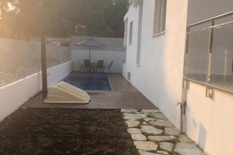 Villa till salu i La Nucia, Alicante, Spanien 3 sovrum, 320 kvm. Nr. 49884 - foto 3