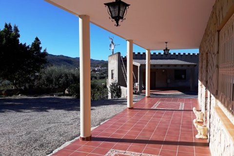 Villa till salu i Alfaix, Almeria, Spanien 4 sovrum, 497 kvm. Nr. 50166 - foto 5
