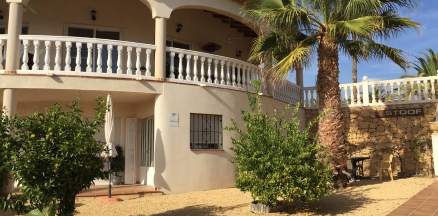 Villa i La Nucia, Alicante, Spanien 5 sovrum, 295 kvm. Nr. 49889