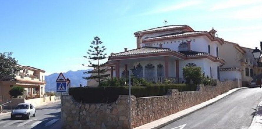 Villa i Los Gallardos, Almeria, Spanien 7 sovrum, 480 kvm. Nr. 50325
