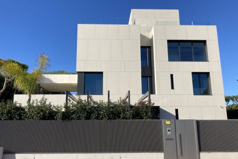 Villa till salu Gava, Barcelona, Spanien 6 sovrum, 600 kvm. Nr. 49808 - foto 3