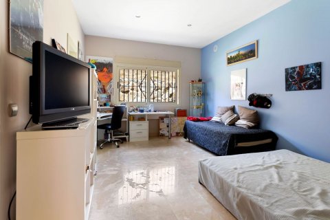 Villa till salu i Benalmadena, Malaga, Spanien 6 sovrum, 875 kvm. Nr. 50081 - foto 17