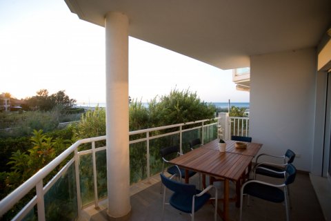 Lägenhet till salu Denia, Alicante, Spanien 2 sovrum, 78 kvm. Nr. 49956 - foto 1