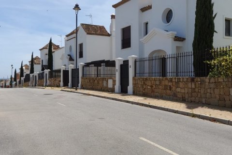 Villa till salu i Arroyo Vaquero, Malaga, Spanien 3 sovrum, 336 kvm. Nr. 53561 - foto 12