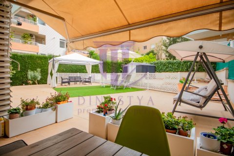 Lägenhet till salu Salou, Tarragona, Spanien 2 sovrum, 90 kvm. Nr. 53628 - foto 17