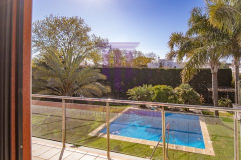 Villa till salu i Vilafortuny, Tarragona, Spanien 4 sovrum, 350 kvm. Nr. 53647 - foto 19